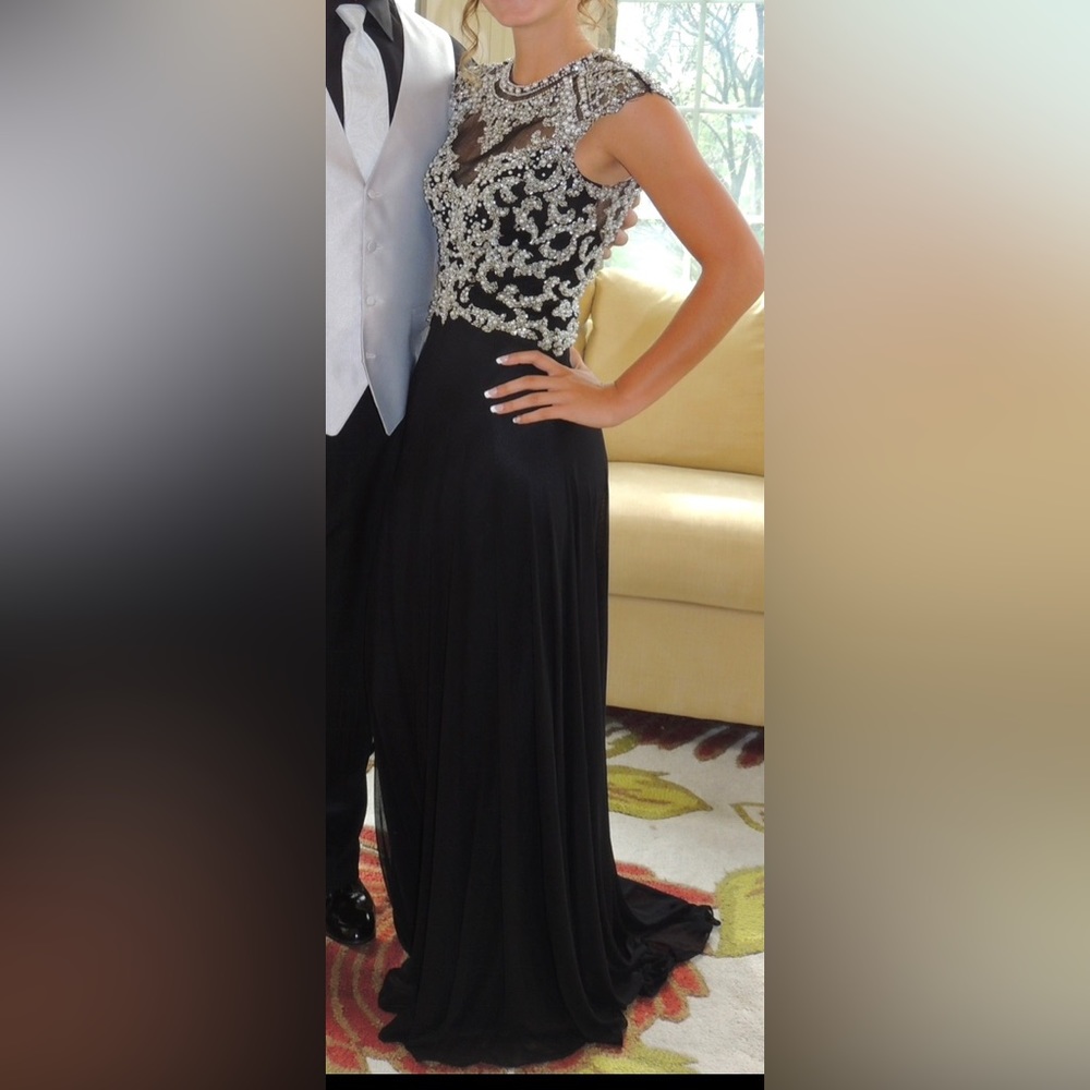 Black prom dress, size 1/2